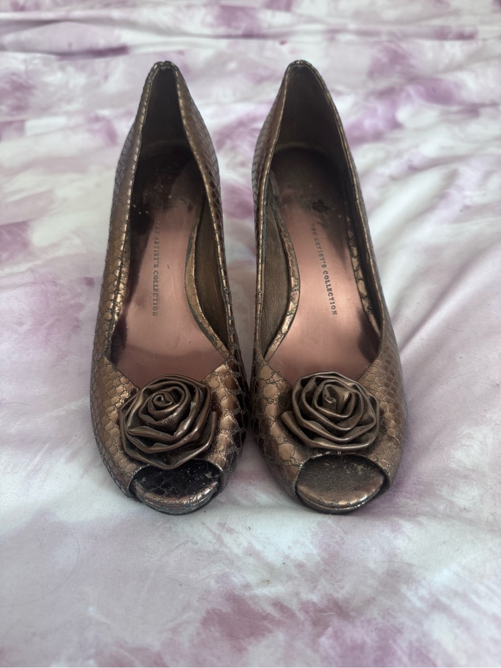 Franco Sarto rare limited edition metallic Bronze Women's Heels with Rosette - Picture 2 of 6